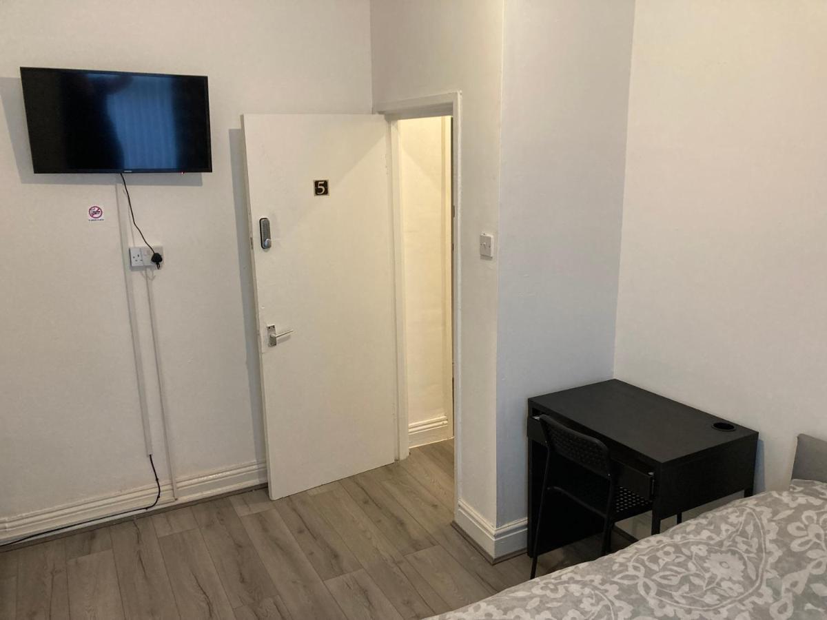 Chosen Rocky Lane Private Rooms Liverpool Exteriér fotografie
