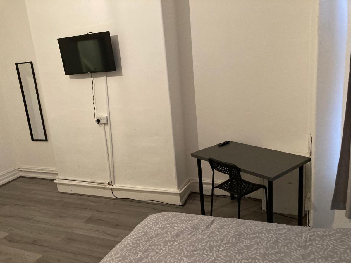 Chosen Rocky Lane Private Rooms Liverpool Exteriér fotografie