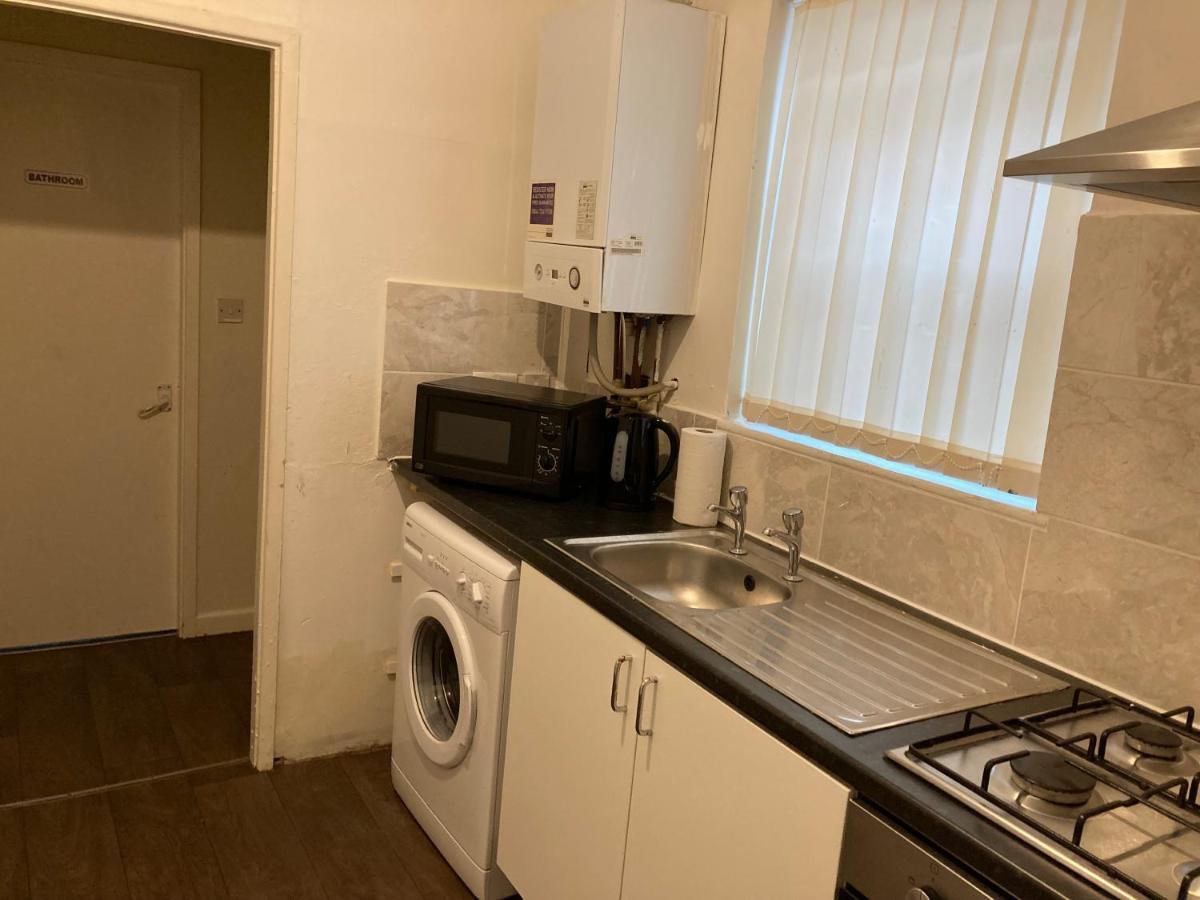 Chosen Rocky Lane Private Rooms Liverpool Exteriér fotografie
